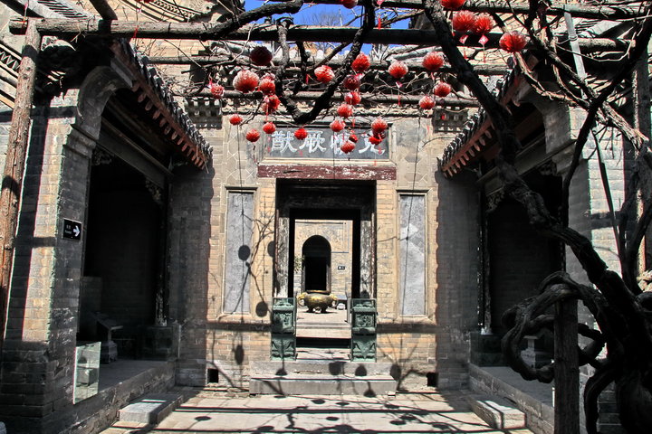 开云kaiyun官方网站-半年报点评|朗诗:摆脱轻资产转型阵痛期 长租公寓略有起色(图1) Kaiyun官方网站